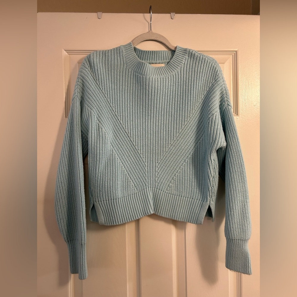 Light Blue Abercrombie and Fitch Women’s Knit Sweater size small